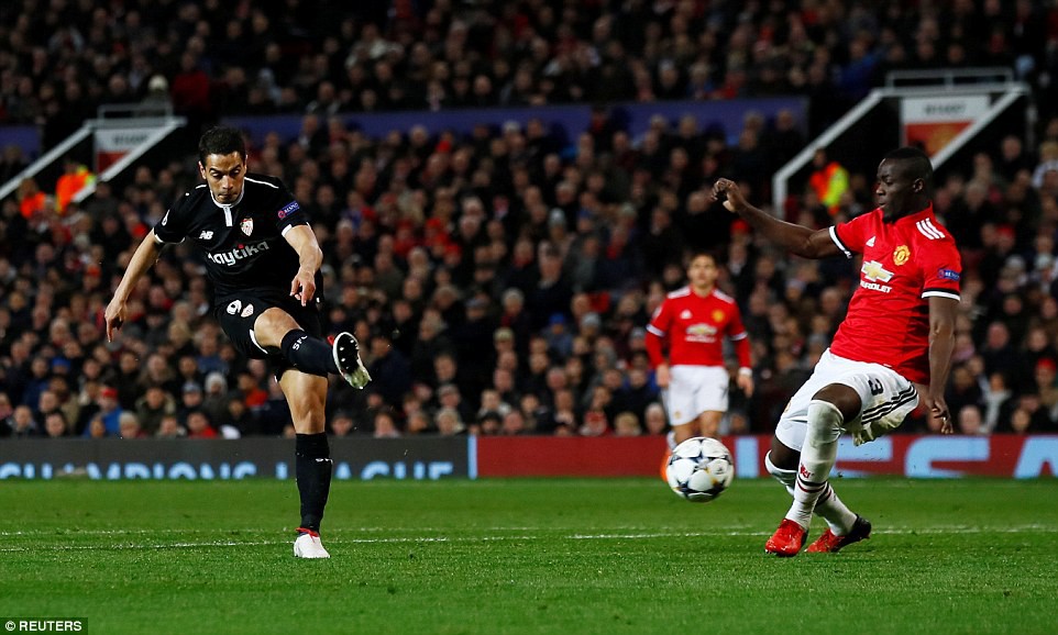 Man Utd nhạt nhòa, bị đá văng khỏi Champions League - Ảnh 6. Man Utd nhạt nhòa, bị đá văng khỏi Champions League 5