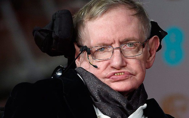 Báo chí thế giới từng chuẩn bị cáo phó tiễn Stephen Hawking cách đây tròn 9 năm - Ảnh 1.