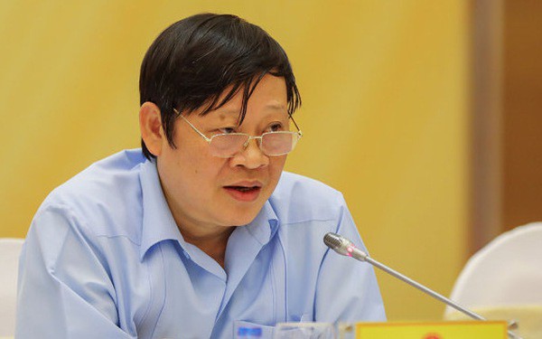 Thứ trưởng Bộ Y tế nói về chuyện vợ Thứ trưởng Bộ Y tế nói về chuyện vợ