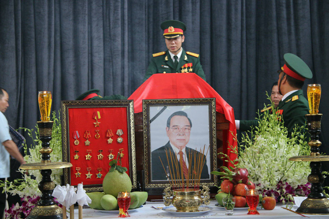 Hình ảnh công tác chuẩn bị lễ tang nguyên Thủ tướng Phan Văn Khải ở quê nhà - Ảnh 5.