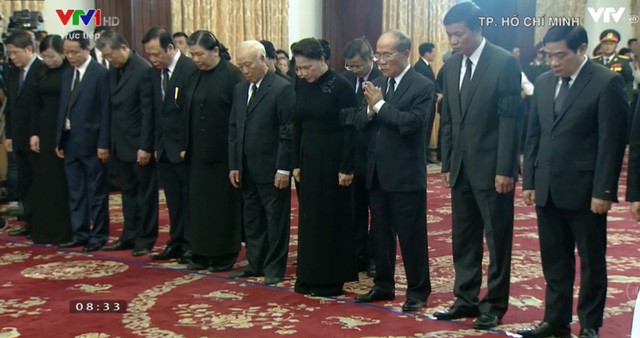 Nhiều đoàn lãnh đạo đến viếng cố Thủ tướng Phan Văn Khải tại Hội trường Thống Nhất - Ảnh 22.