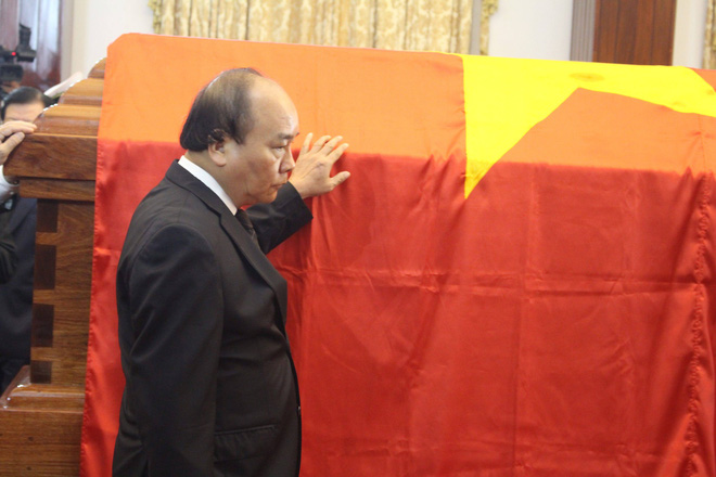 Nhiều đoàn lãnh đạo đến viếng cố Thủ tướng Phan Văn Khải tại Hội trường Thống Nhất - Ảnh 12.