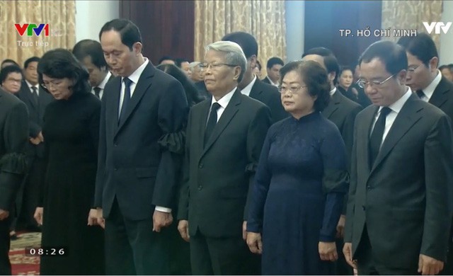 Nhiều đoàn lãnh đạo đến viếng cố Thủ tướng Phan Văn Khải tại Hội trường Thống Nhất - Ảnh 21.