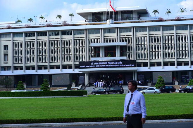 Nhiều đoàn lãnh đạo đến viếng cố Thủ tướng Phan Văn Khải tại Hội trường Thống Nhất - Ảnh 27.