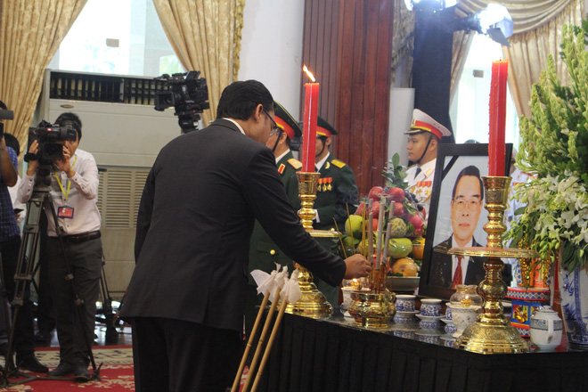 Nhiều đoàn ngoại giao đến viếng cố Thủ tướng Phan Văn Khải - Ảnh 13.