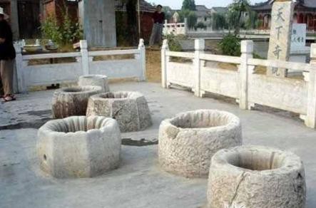Sự thật về gần trăm miệng giếng bên trong Cố Cung: Không ai dám uống nước vì sợ! - Ảnh 1. Sự thật về gần trăm miệng giếng bên trong Cố Cung: Không ai dám uống nước vì sợ! 1