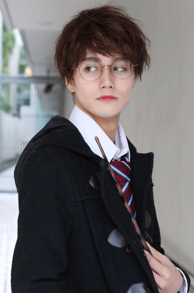 Chẳng ai nghĩ Harry Potter có thể là người châu Á cho đến khi có chàng trai này - Ảnh 3.