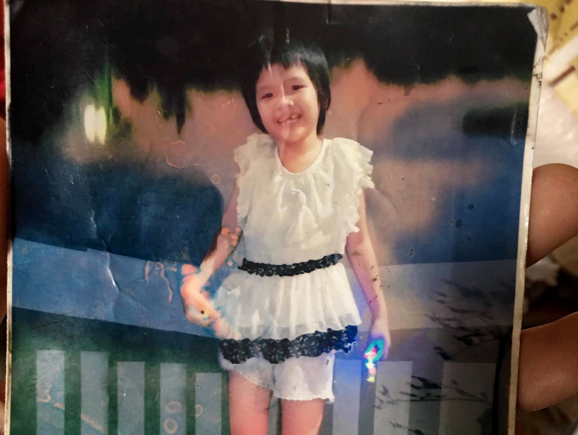 Tìm thấy bé gái 8 tuổi mất tích sau khi đón xe buýt từ làng ĐH Quốc Gia xuống trung tâm Sài Gòn trong lúc đi ăn xin - Ảnh 1.