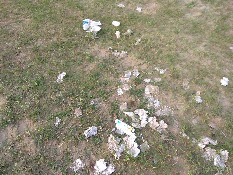 Thanh niên đi thăm mộ chó cưng ở bãi sông Hồng, phát hiện ra mộ biến thành bếp nướng thịt và xung quanh toàn là rác - Ảnh 6.