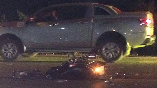 Xe máy đấu đầu ô tô khách khiến 2 người tử vong - Ảnh 1.
