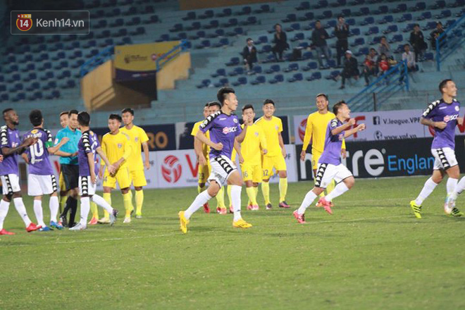 Sao U23 Việt Nam thi đấu dưới sức, Hà Nội vất vả đi tiếp ở Cúp Quốc gia sau loạt penalty cân não - Ảnh 13.