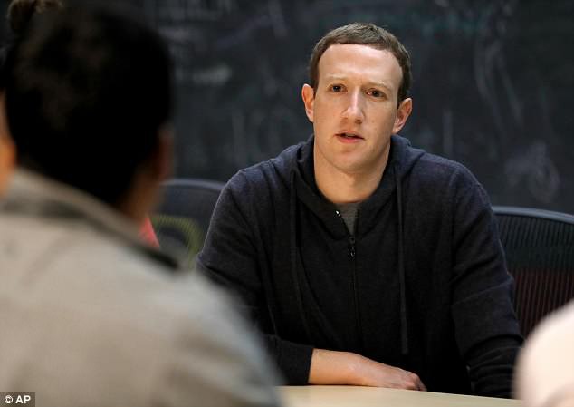 Facebook sẽ thay đổi nếu người dùng chịu đổi thay - Lời nhắn gửi từ cánh tay phải của Mark Zuckerberg - Ảnh 2.