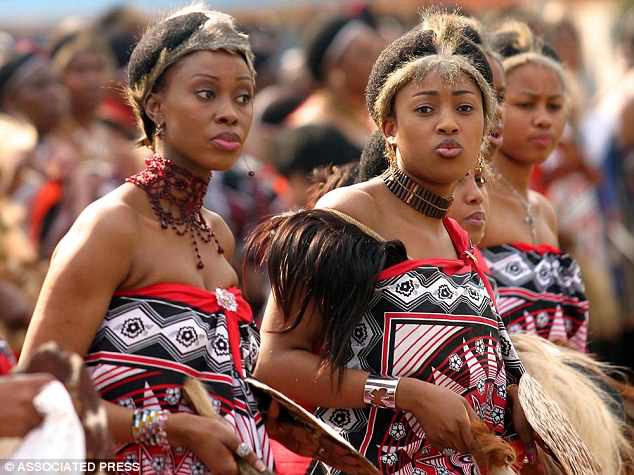 Đau buồn vì không được tham dự lễ tang chị gái, hoàng hậu Swaziland tự tử trong niềm tiếc thương của hoàng gia - Ảnh 1.