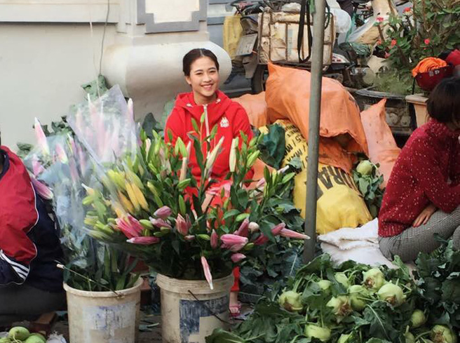 Tâm sự của nữ sinh Nam Định xinh đẹp từng theo bố đẩy xe rác khắp Hà Nội, bươn chải kiếm tiền ăn học - Ảnh 4.