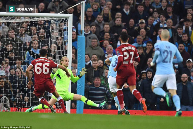 Pep Guardiola lãnh thẻ đỏ, Etihad bị Liverpool đánh sập, Man City cúi đầu rời cuộc chơi - Ảnh 1.