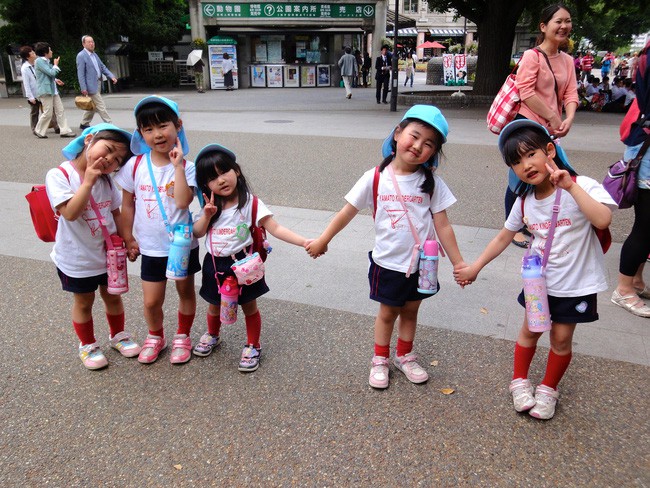 Sau 6 năm sống ở Nhật, nữ nhà báo Mỹ chỉ ra 8 điều đáng học hỏi trong cách dạy con của hàng triệu mẹ Nhật - Ảnh 1.