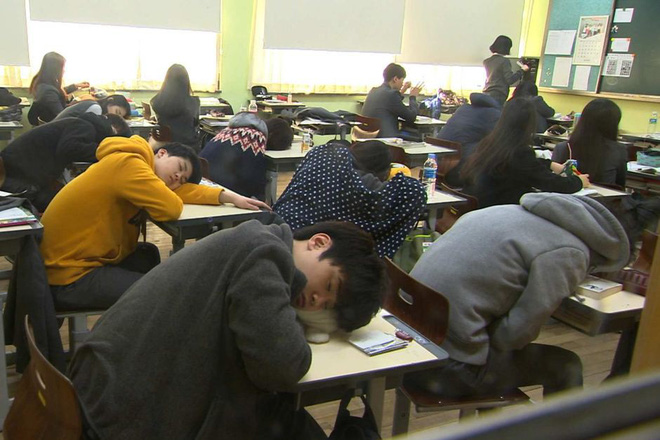 Tại sao tôi muốn tự tử? Tâm sự của học sinh Hàn Quốc hé lộ mặt tối đáng sợ đằng sau nền giáo dục hàng đầu thế giới - Ảnh 4.