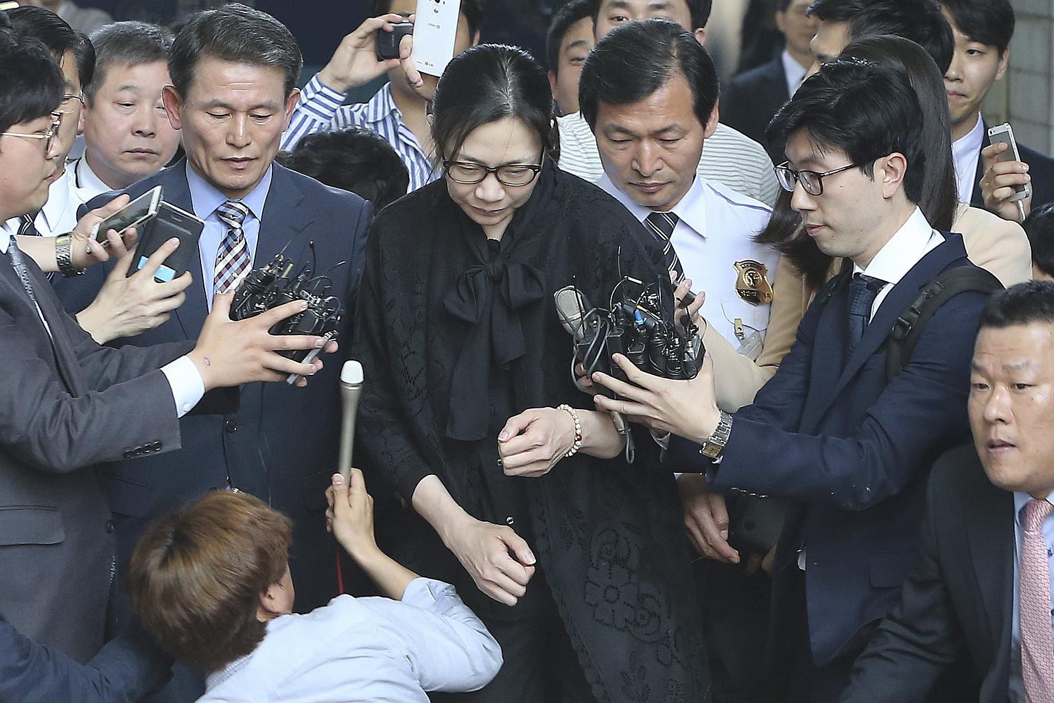 Cái giá phải trả của cậu ấm cô chiêu nhà Korea Air sau bê bối quyền lực: Từ đình chỉ công việc cho tới đi tù 1 năm - Ảnh 2.