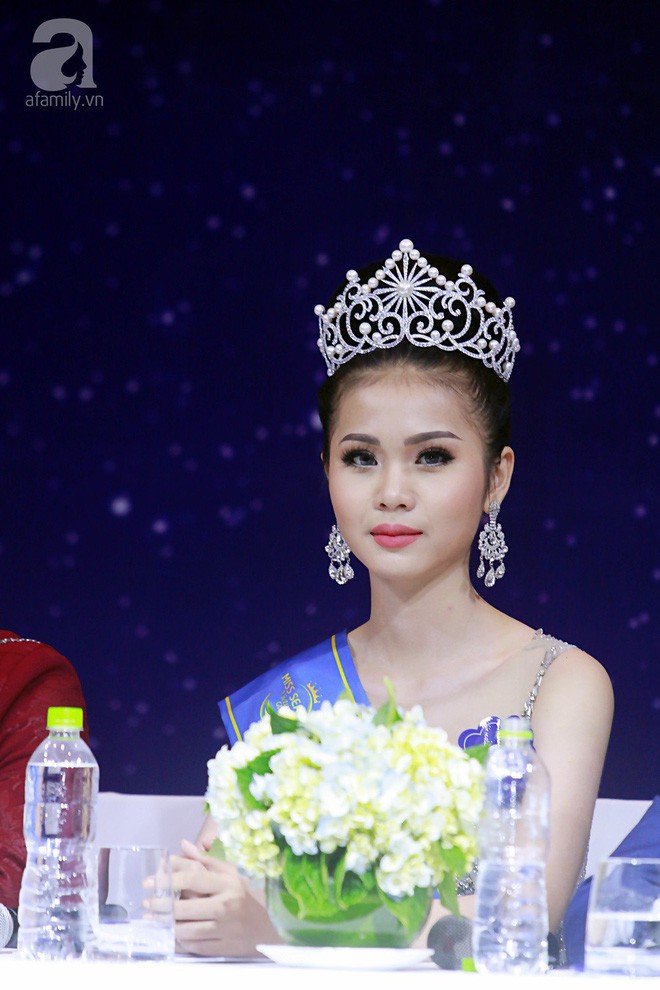 Vừa đăng quang, Tân Hoa hậu Biển Việt Nam toàn cầu 2018 đã vướng lùm xùm về học vấn - Ảnh 4.