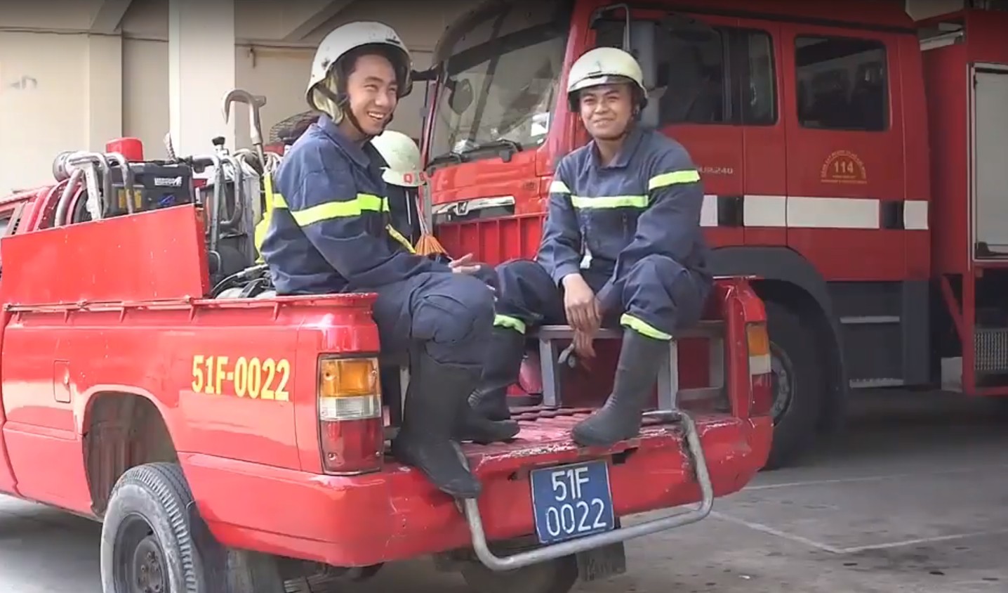Nhìn lại hành trình quả cảm của những chiến sĩ PCCC xả thân cứu người trong vụ hỏa hoạn ở chung cư Carina 5 Nhìn lại hành trình quả cảm của những chiến sĩ PCCC xả thân cứu người trong vụ hỏa hoạn ở chung cư Carina 5