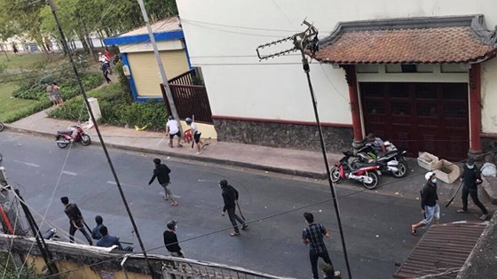 Vụ 30 thanh niên cầm mã tấu truy sát ở Sài Gòn: Tạm giữ 5 giang hồ có 'số má' quê Hải Phòng 2
