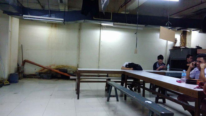 Hình ảnh điều kiện tồi tàn mà nhân viên một trung tâm thương mại nổi tiếng Philippines phải chịu gây phẫn nộ cộng đồng mạng - Ảnh 5.