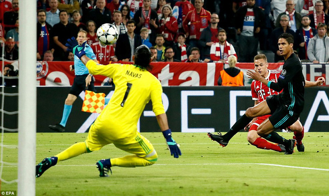 Ronaldo lặn sâu, Real Madrid vẫn suýt giải quyết gọn Bayern Munich ngay lượt đi - Ảnh 4.