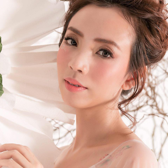 Đường đua hình thể của dàn sao nữ làng hài Việt: Không khoe thì thôi, đã khoe thì gây bất ngờ bởi vóc dáng đầy quyến rũ! 16 Đường đua hình thể của dàn sao nữ làng hài Việt: Không khoe thì thôi, đã khoe thì gây bất ngờ bởi vóc dáng đầy quyến rũ! 16