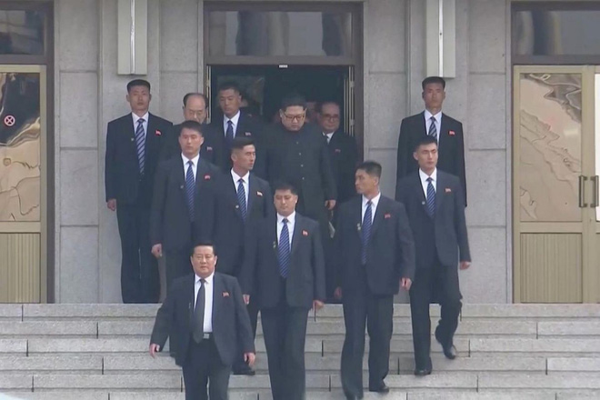 Đội mật vụ bí ẩn tháp tùng ông Kim Jong-un: 1 phút hạ được 8 người trong phạm vi 100m - Ảnh 2.