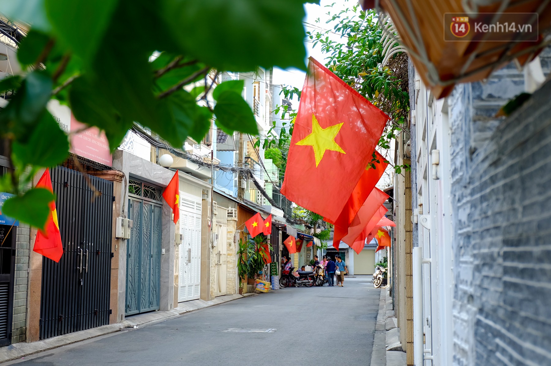 Chùm ảnh: Những ngày này, có một Sài Gòn tĩnh lặng lạ thường khi người dân đã rủ nhau đi trốn - Ảnh 10.