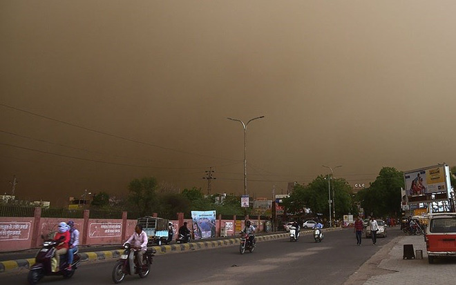 Hình ảnh: Bão cát kinh hoàng quét qua Ấn Độ làm 77 người chết - Ảnh 9.