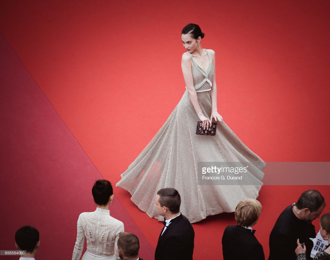Không phải Phạm Băng Băng, đây mới là mỹ nhân châu Á có những khoảnh khắc thần sầu nhất tại thảm đỏ Cannes - Ảnh 15.
