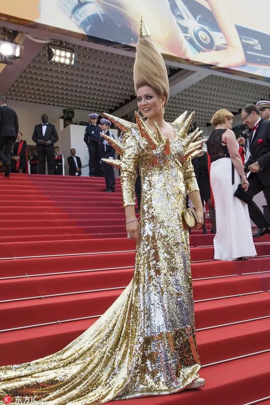 Các người đẹp vô danh Hoa ngữ chi bao nhiêu tiền để được đi thảm đỏ Cannes? 8