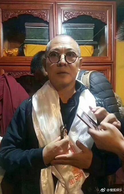 Không thể tin nổi hình ảnh già như ông lão 80 tuổi này lại chính là Lý Liên Kiệt - Ảnh 2. Không thể tin nổi hình ảnh già như ông lão 80 tuổi này lại chính là Lý Liên Kiệt 2