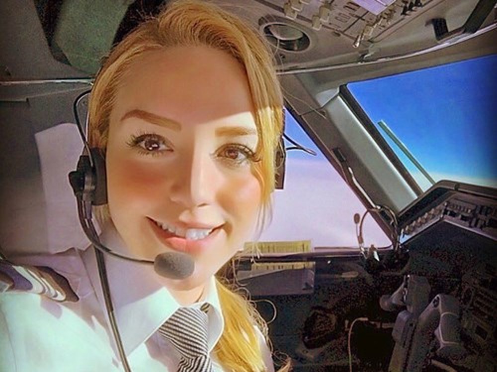 Chiêm ngưỡng nhan sắc xinh đẹp của những nữ phi công hot nhất MXH thế giới - Ảnh 20.