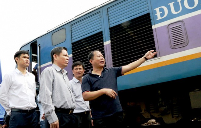Vụ hai tàu đâm nhau: Điều tra 3 cán bộ ở ga Núi Thành - Ảnh 1. Vụ hai tàu đâm nhau: Điều tra 3 cán bộ ở ga Núi Thành 1