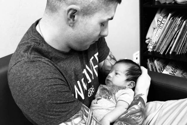 Chưa kịp vui mừng vì sắp được lên chức bố, anh lính trẻ bàng hoàng nghe tin con đã chết khi sinh nhưng diễn biến sau đó mới thật éo le như phim - Ảnh 4. Chưa kịp vui mừng vì sắp được lên chức bố, anh lính trẻ bàng hoàng nghe tin con đã chết khi sinh nhưng diễn biến sau đó mới thật 'éo le như phim' 3