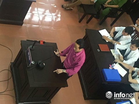 Xét xử BS Hoàng Công Lương: Xuất hiện tình tiết mới, bất ngờ quay lại phần xét hỏi - Ảnh 2. Xét xử BS Hoàng Công Lương: Xuất hiện tình tiết mới, bất ngờ quay lại phần xét hỏi 2