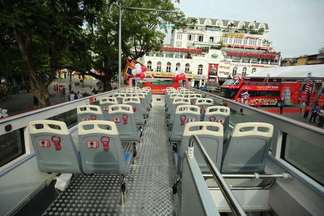 Chi 650.000 đồng đi xe buýt 2 tầng vừa ra mắt, khách hưởng dịch vụ gì? 8