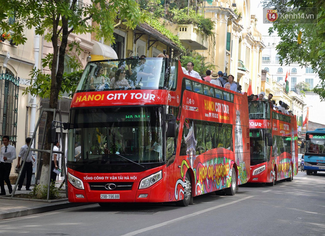 Chính thức khai trương tuyến xe buýt hai tầng mui trần đầu tiên ở Hà Nội: Giá vé 300k/4h - Ảnh 5.