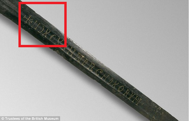 Bí ẩn chưa thể giải mã về 18 chữ cái trên thanh kiếm Trung cổ 800 năm tuổi - Ảnh 2.