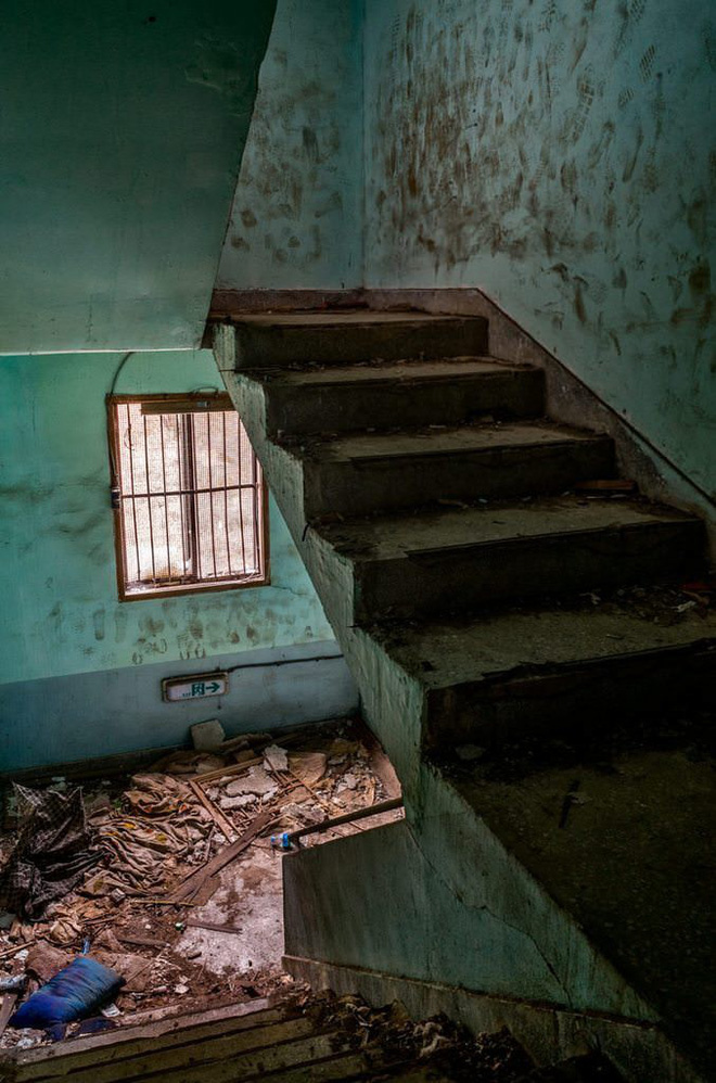 Bị buộc đóng cửa sau hàng loạt cái chết bí ẩn, bệnh viện tâm thần bị bỏ hoang 20 năm tại Hàn Quốc là một trong những nơi đáng sợ nhất thế giới 4