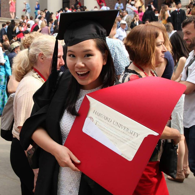 Viết luận về lần đầu mặc áo ngực, nữ sinh Việt trúng tuyển vào Đại học Harvard 1