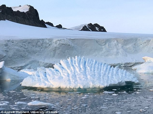 Không thể tưởng tượng - chỉ trong 25 năm, lượng băng tan tại Nam Cực đã lên tới 3 nghìn tỷ tấn! - Ảnh 1.