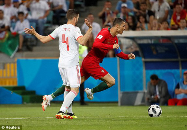 Bồ Đào Nha 3-3 Tây Ban Nha: Cả thế giới ngả mũ thán phục Ronaldo - Ảnh 3.