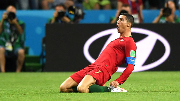 Truyền thông thế giới nói gì về màn trình diễn siêu hạng của Ronaldo trước Tây Ban Nha? - Ảnh 1. Truyền thông thế giới nói gì về màn trình diễn siêu hạng của Ronaldo trước Tây Ban Nha? 1