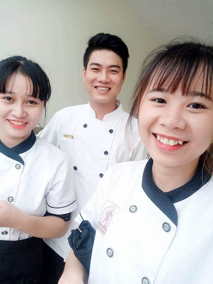 Chuyện cô gái tìm lại được anh chị em cùng cha khác mẹ sau 10 năm xa cách: Từ bức ảnh năm xưa của người cha quá cố 1 Chuyện cô gái tìm lại được anh chị em cùng cha khác mẹ sau 10 năm xa cách: Từ bức ảnh năm xưa của người cha quá cố 1