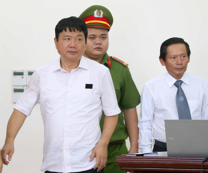 Vụ Đinh La Thăng: Đề nghị mời đại diện Văn phòng Chính phủ dự phiên tòa - ảnh 1 Hình ảnh Vụ Đinh La Thăng: Đề nghị mời đại diện Văn phòng Chính phủ dự phiên tòa số 1