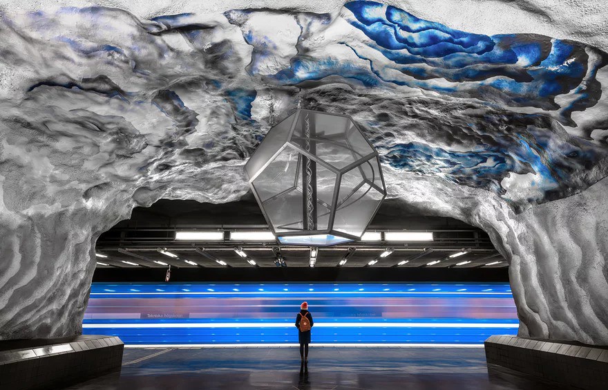 Bên trong những ga tàu điện ngầm đẹp hơn cả triển lãm nghệ thuật tại Thụy Điển - Ảnh 13.