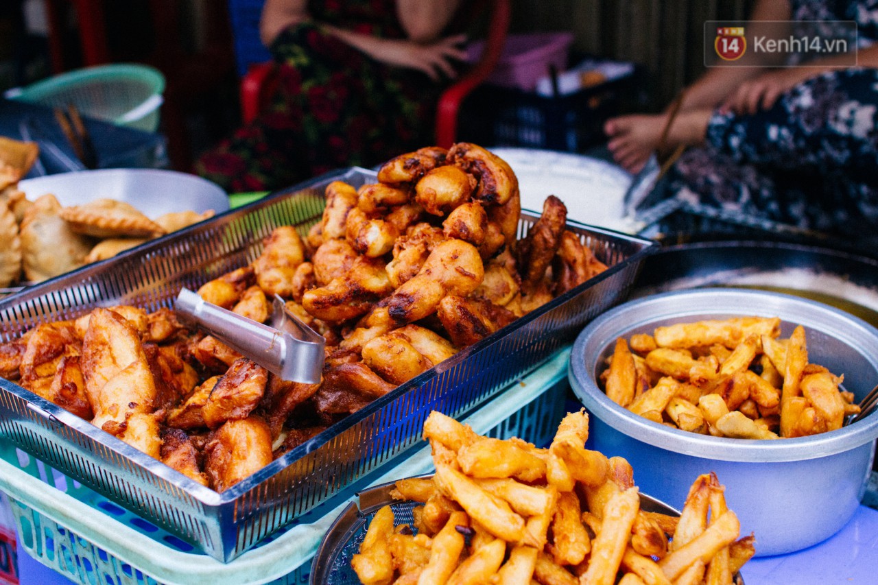 Chùm ảnh: Ở Sài Gòn, có một khu chợ mang tên Campuchia nằm trong hẻm nhỏ nhưng hội tụ đủ hàng ăn thức uống các vùng miền - Ảnh 7.